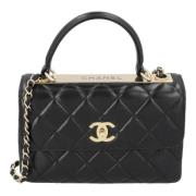 Pre-owned Leather crossbody-bags Chanel Vintage , Black , Dames