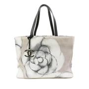 Pre-owned Canvas totes Chanel Vintage , Gray , Dames