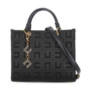 Stijlvolle Zwarte Winkelmand met Charms Elisabetta Franchi , Black , D...