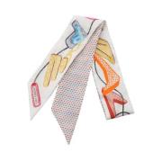 Pre-owned Silk scarves Hermès Vintage , Multicolor , Dames