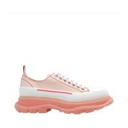 Leren Sneakers met Relief Logo Detail Alexander McQueen , Pink , Dames