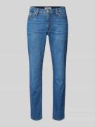 Modern fit jeans met labelpatch, model 'CHUCK'