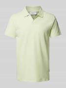 Slim fit poloshirt met platte kraag