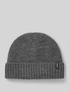 Beanie met labeldetail