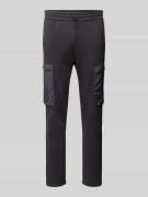 Slim fit sweatpants met cargozakken