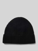 'Beanie met labelbadge