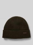 'Beanie met labelbadge