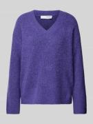 Gebreide pullover met V-hals, model 'ALVIA'