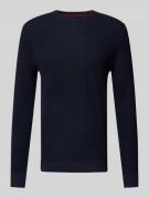 Regular fit gebreide pullover met geribde ronde hals