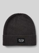 Beanie met labeldetail