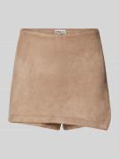 Regular fit skort in zachte suèdelook, model 'INA'