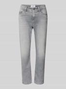 Jeans met labeldetail