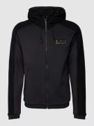 Sweatjack met labelpatch