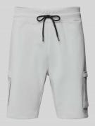 Regular fit sweatshorts met cargozakken, model 'ICONS'