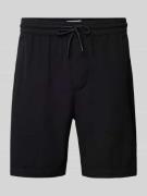 Sweatshorts met steekzakken opzij, model 'LINUS'