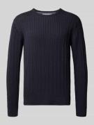 Gebreide pullover met ribboorden