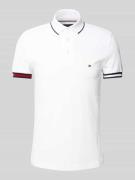 Slim fit poloshirt van een mix van katoen en elastaan