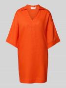 Knielange linnen jurk met V-hals