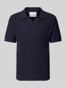 Regular fit poloshirt met V-hals