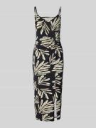 Nauwsluitende vrijetijdsjurk met plooien in de taille