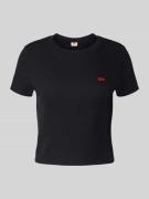 Kort T-shirt in riblook met labelstitching