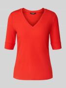 T-shirt met V-hals, model 'JUDY'