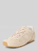 Sneakers met vetersluiting en labeldetail