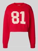 Korte gebreide pullover met ronde hals