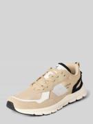 Lage sneakers van een hoogwaardige materiaalmix