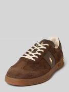 Sneakers met vetersluiting