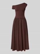 Cocktailjurk met plooien