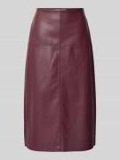 Midirok in leerlook met siernaden