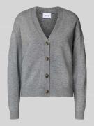 Gebreid jack met V-hals, model 'RIL'