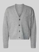 Gebreid jack met V-hals en labelstitching