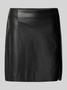 Minirok in leerlook, model 'NELLY'