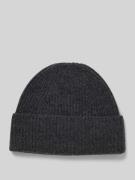 Gebreide muts van kasjmier met brede omslag