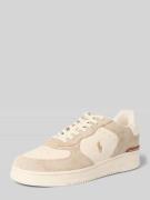 Sneakers met vetersluiting