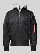 Bomberjack met capuchon en labelstitching