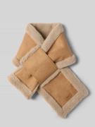 Sjaal met imitatiebont, model 'Kegalle'