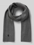 Wollen sjaal met labelstitching