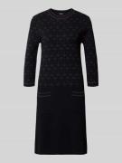 Knielange gebreide jurk van viscosemix met 3/4-mouwen