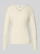 Regular fit gebreide pullover met V-hals, model 'CAMILLA'