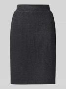 Knielange rok met steekzakken, model 'VINJA'