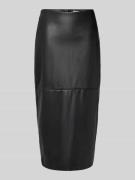 Slim fit midirok in leerlook, model 'Zoma'