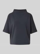 T-shirt met V-hals, model 'Uvery'