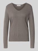 Gebreide pullover van viscosemix met V-hals