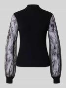 Pullover van viscosemix met mouwen van kant