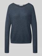 Gebreide pullover met extra brede schouders