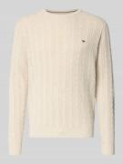 Gebreide pullover met kabelpatroon en labelstitching