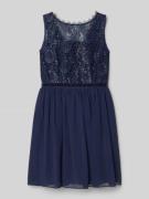 Knielange jurk met ronde hals